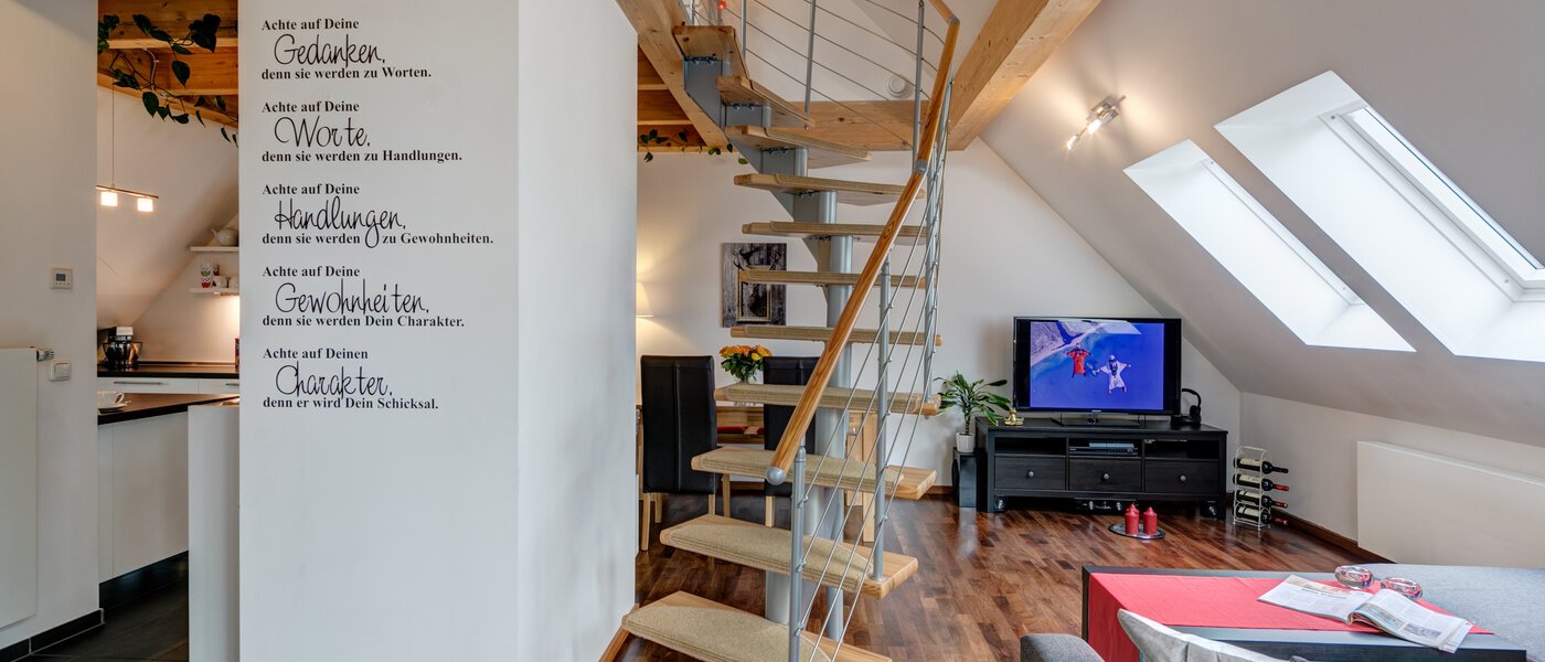 мансардная квартира München Obersendling 03 гостиная 10566