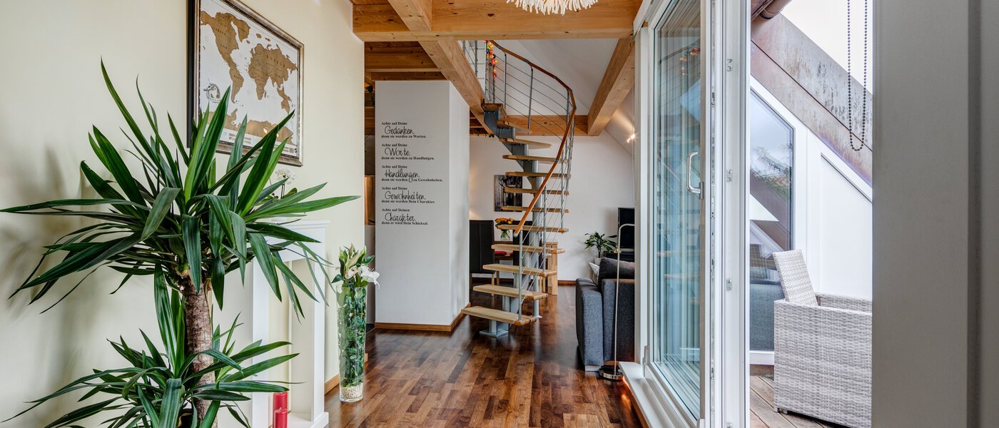 мансардная квартира München Obersendling 03 коридор 10566