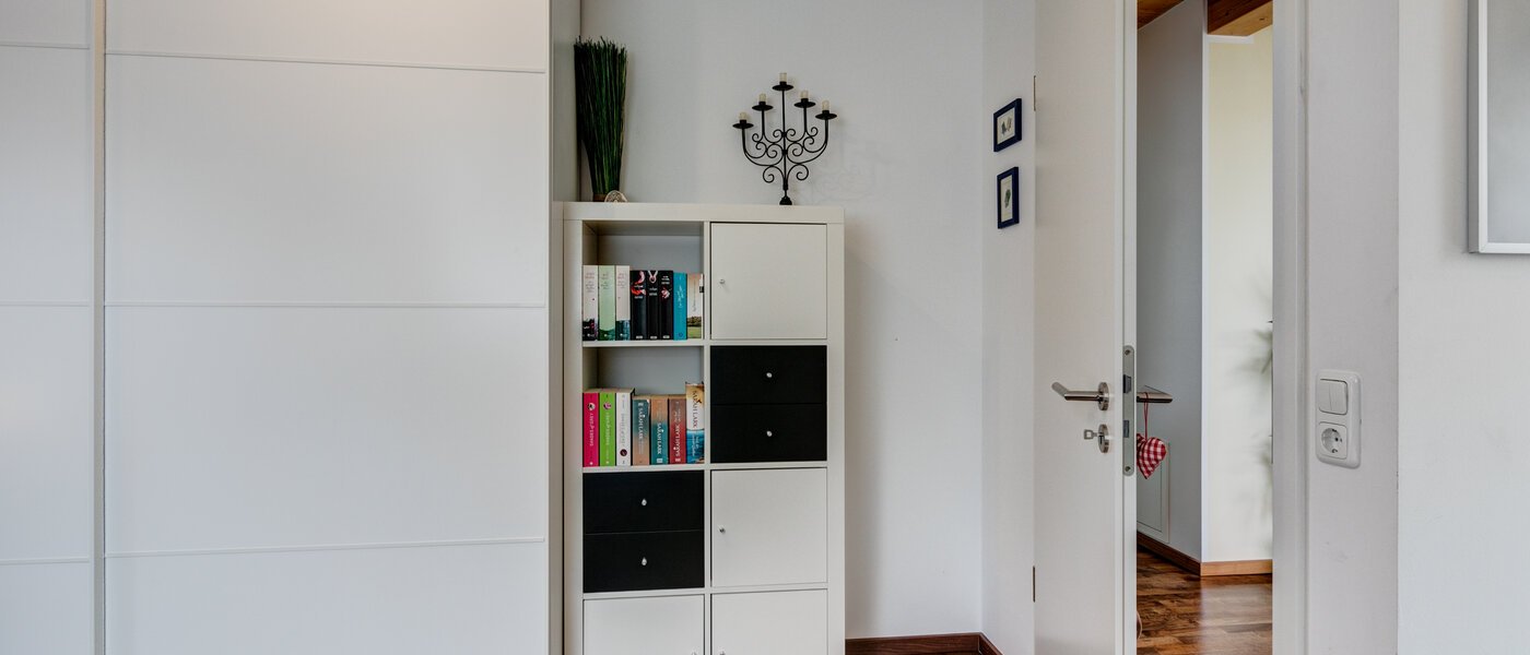 мансардная квартира München Obersendling 03 2-я спальная комната 10566