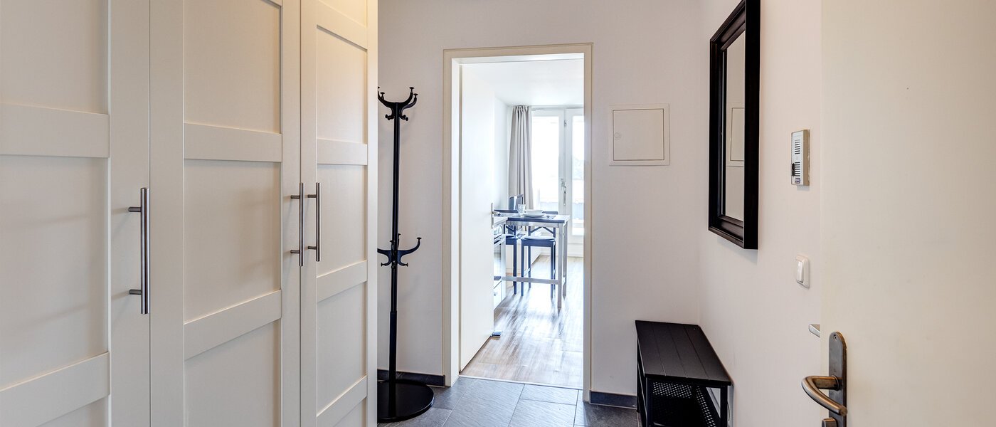 квартира München Olympiadorf 01 коридор 10579