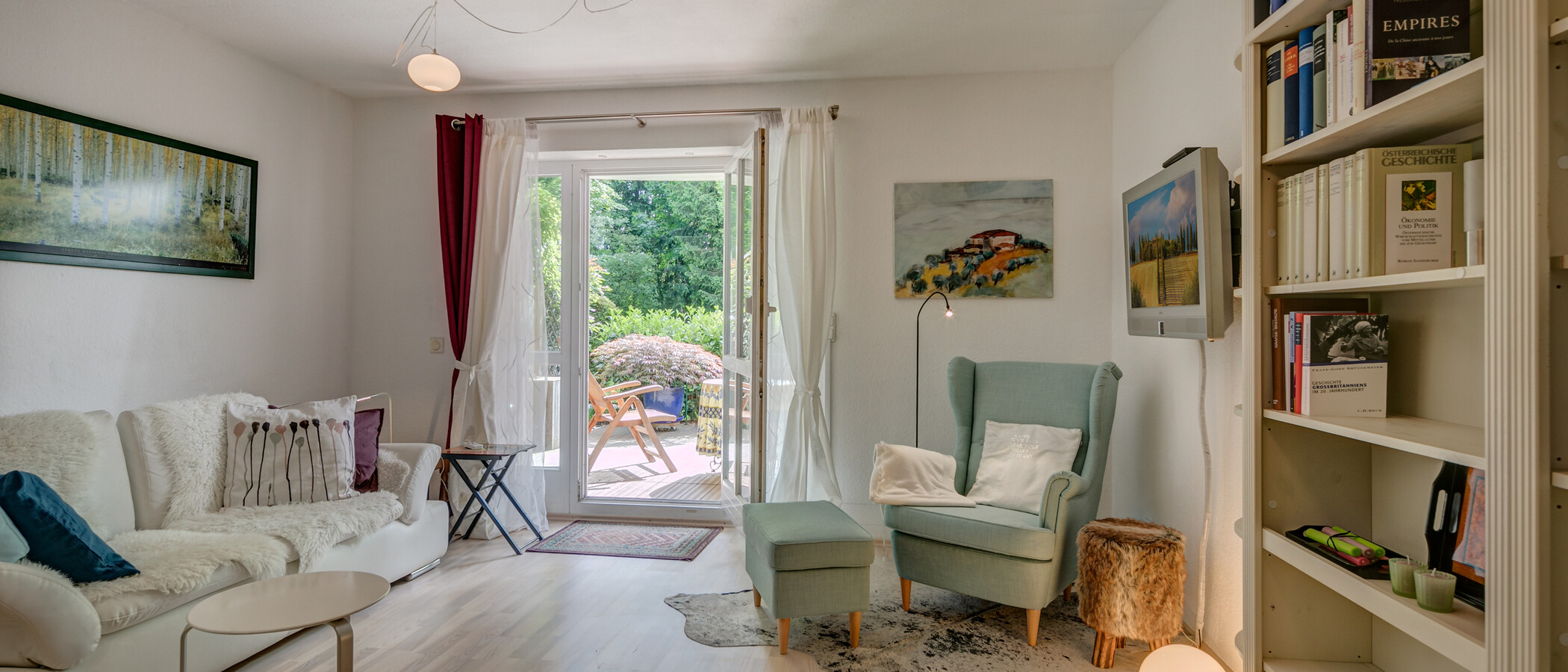 квартира München Schwabing-Georgenschwaige 01 гостиная 10584