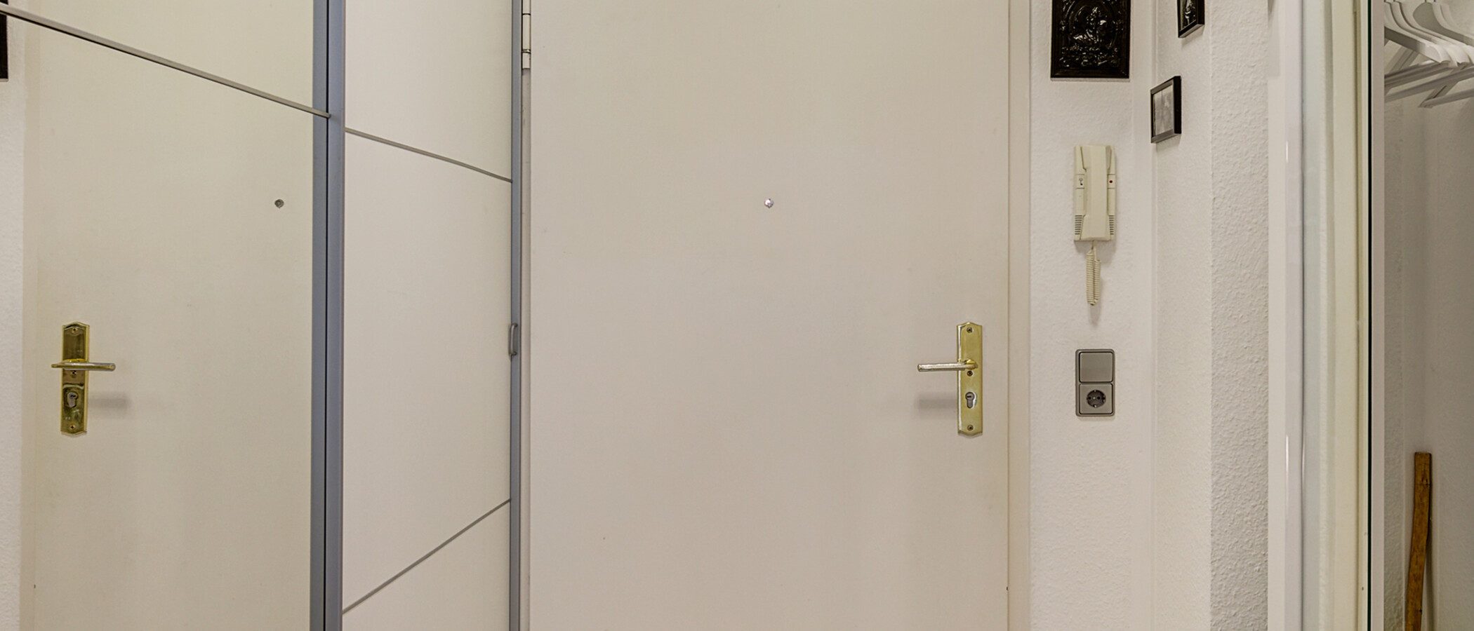 квартира München Schwabing-Georgenschwaige 01 коридор 10584