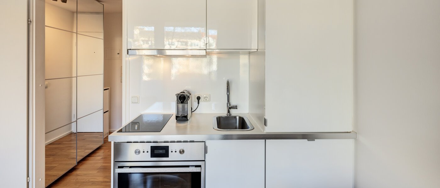 квартира München Neuhausen 01 кухня 10591