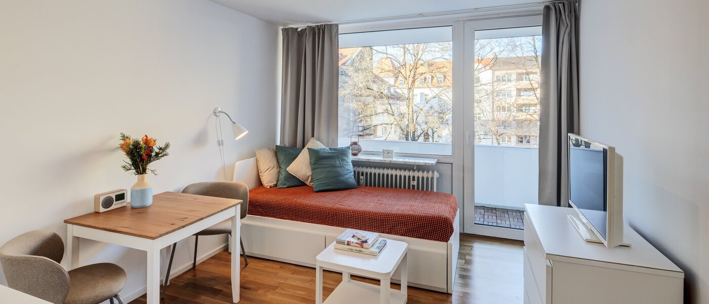 квартира München Neuhausen 01 жилое пространство 10591