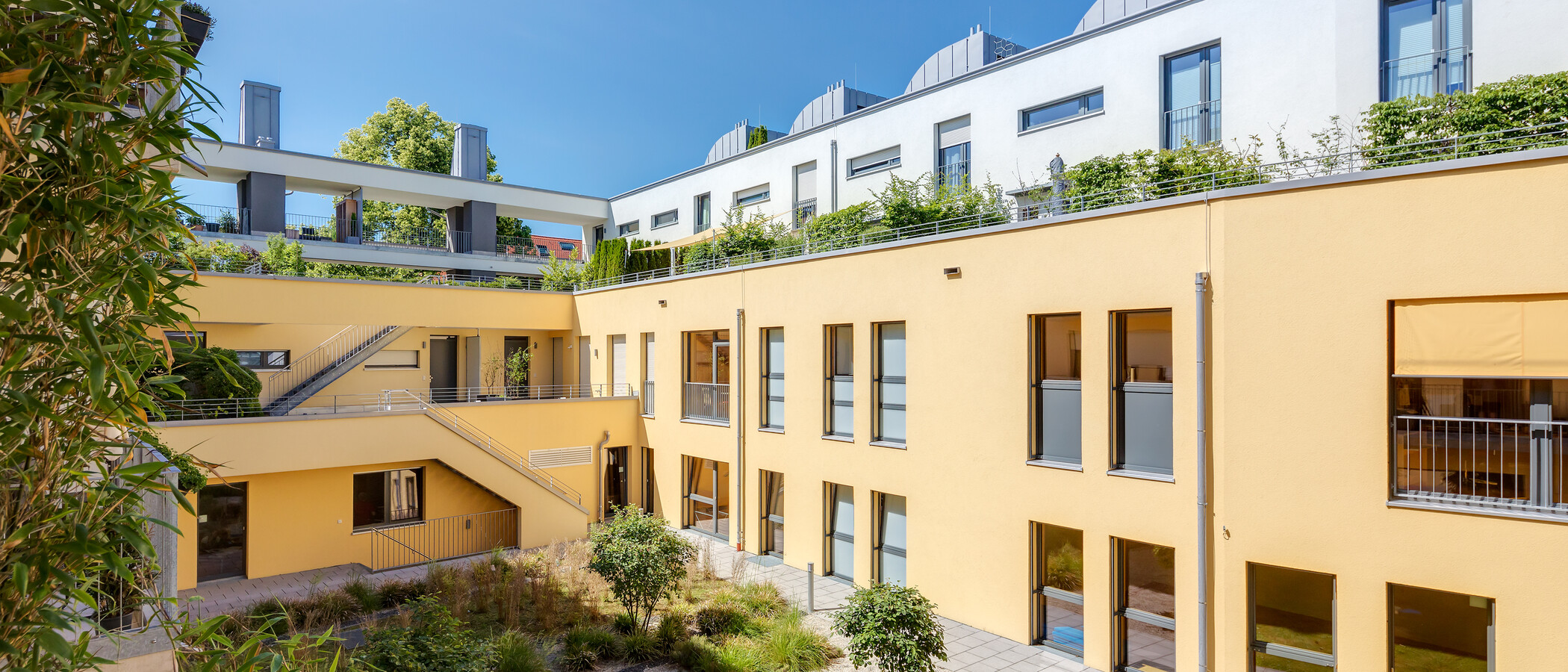 квартира München Schwabing 01 вид из окна 10614