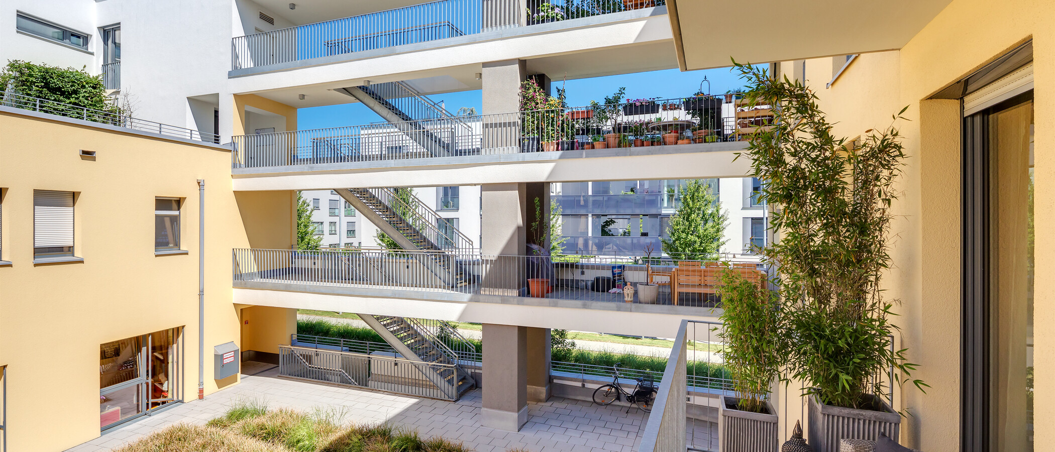 квартира München Schwabing 03 вид из окна 10614