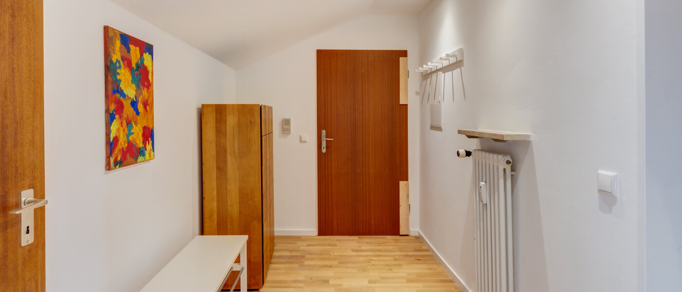 мансардная квартира München Trudering 01 коридор 10634