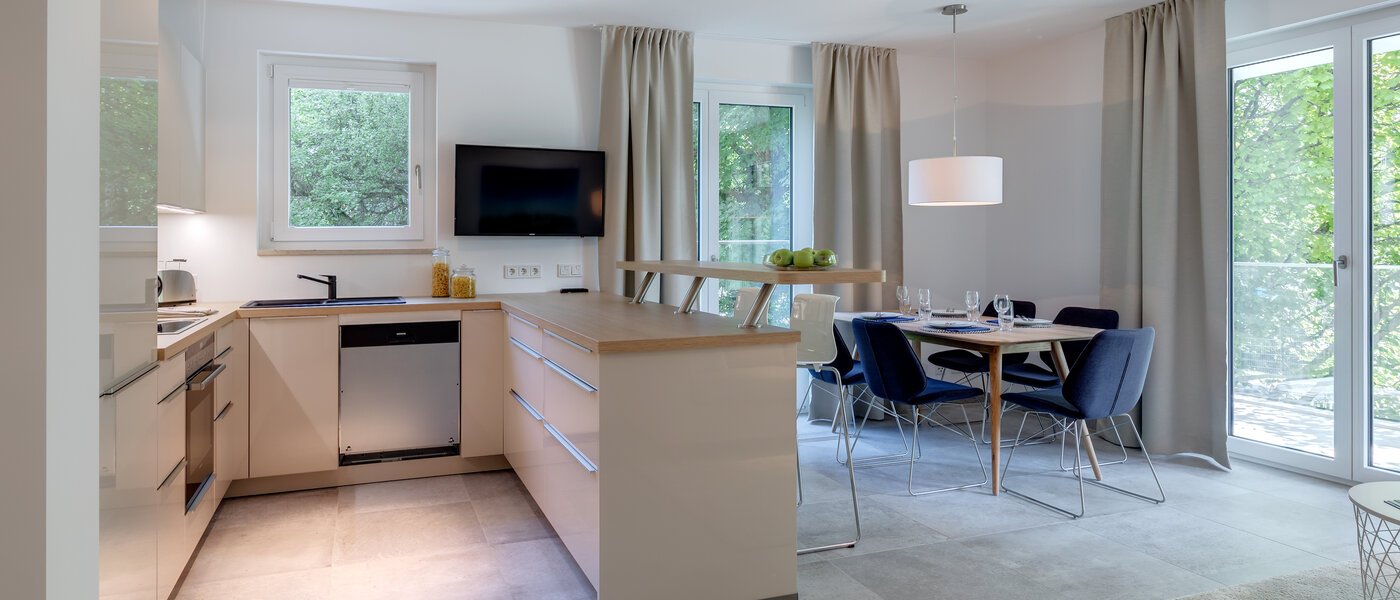 квартира München Bogenhausen 02 кухня 10643