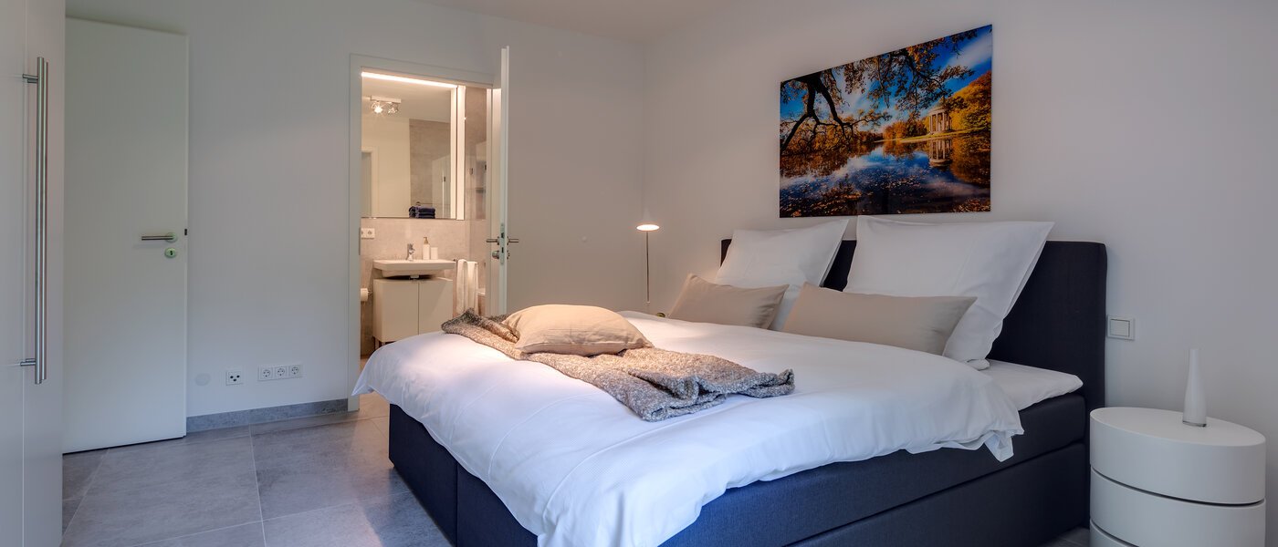 квартира München Bogenhausen 04 спальная комната 10643