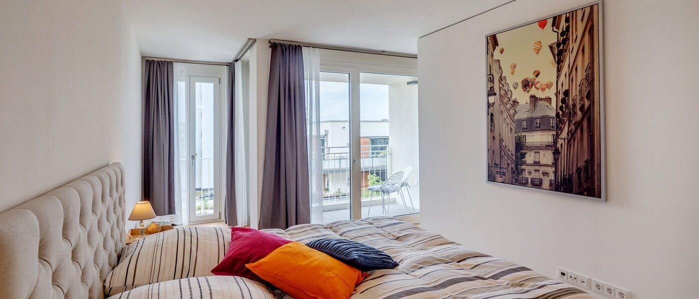 дом München Schwabing 02 спальная 10644