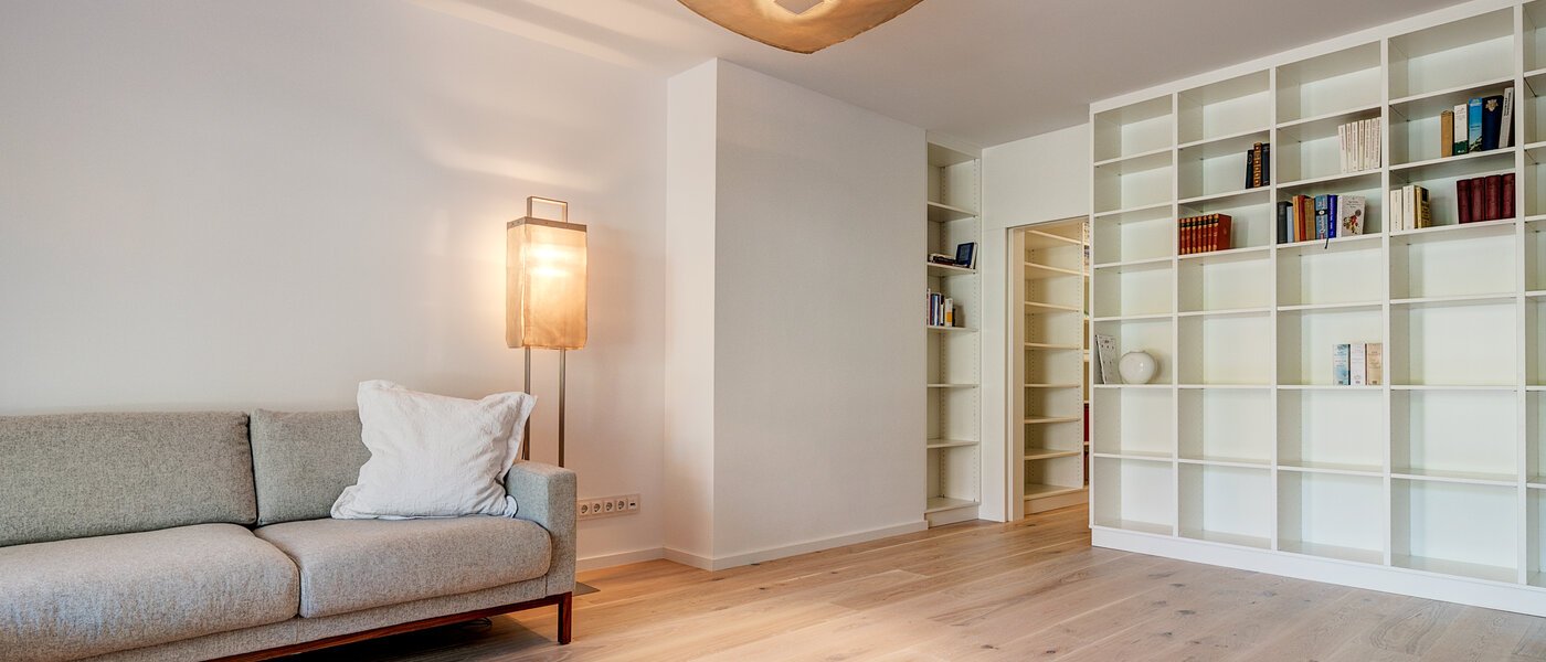 квартира München Schwabing-West 04 гостиная 10645