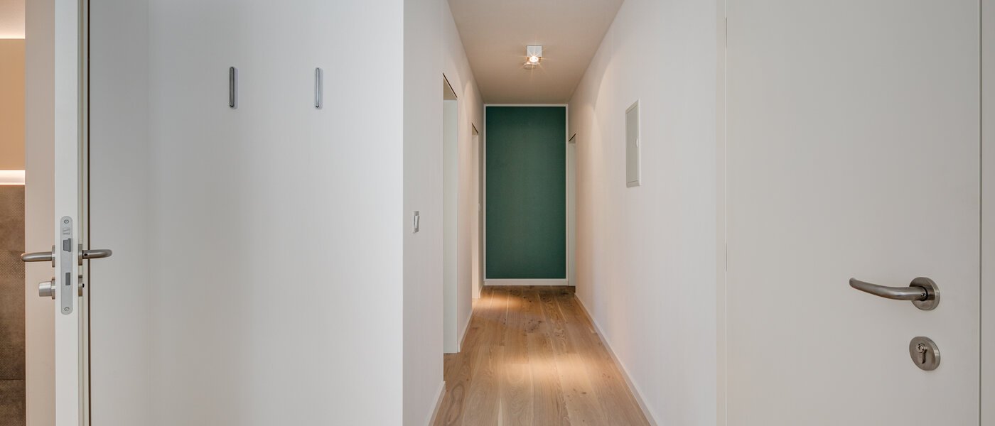 квартира München Schwabing-West 01 коридор 10645