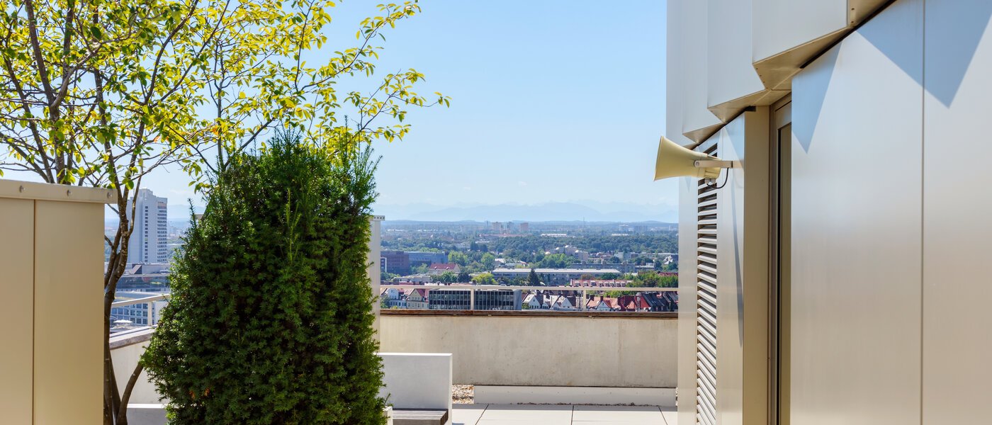 квартира München Nymphenburg 02 общая терраса для жильцов дома 10684