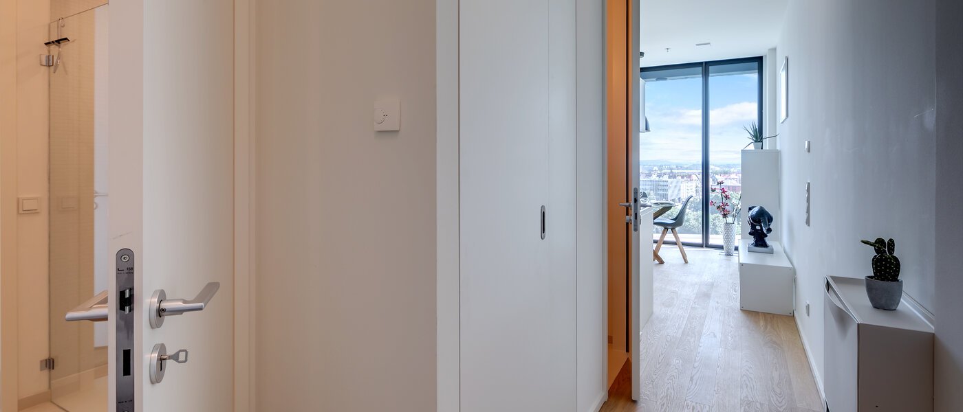 квартира München Nymphenburg 01 коридор 10688