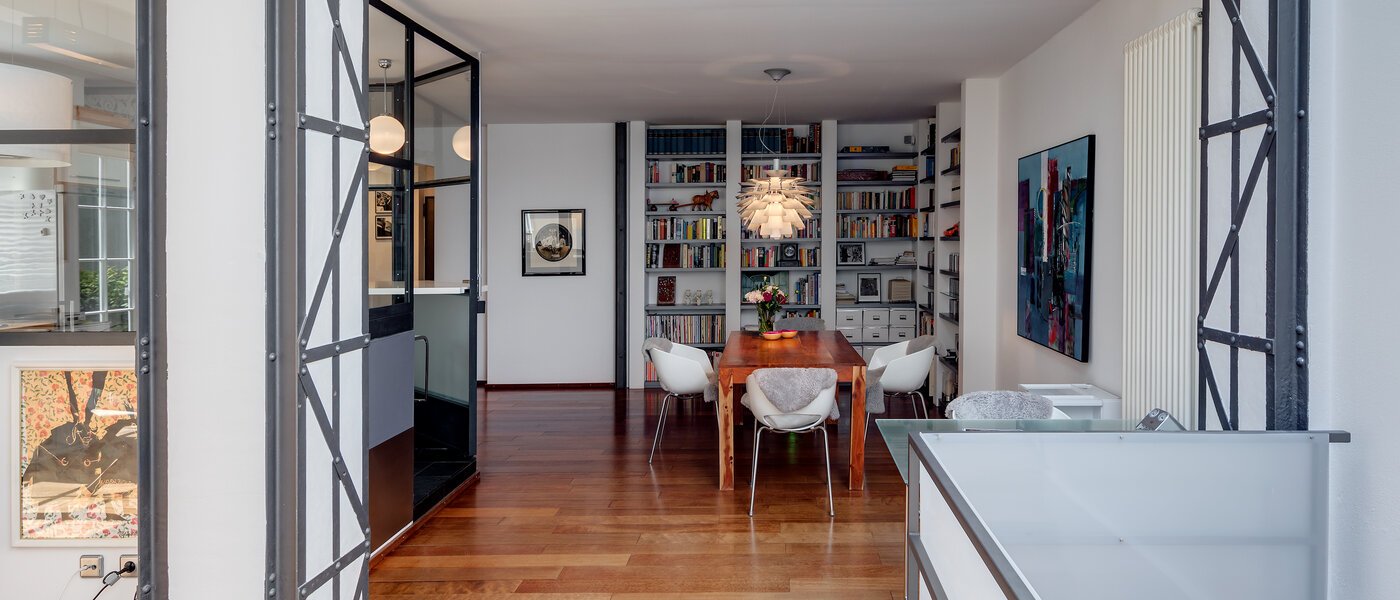 двухэтажная квартира München Isarvorstadt 03 столовая 10712