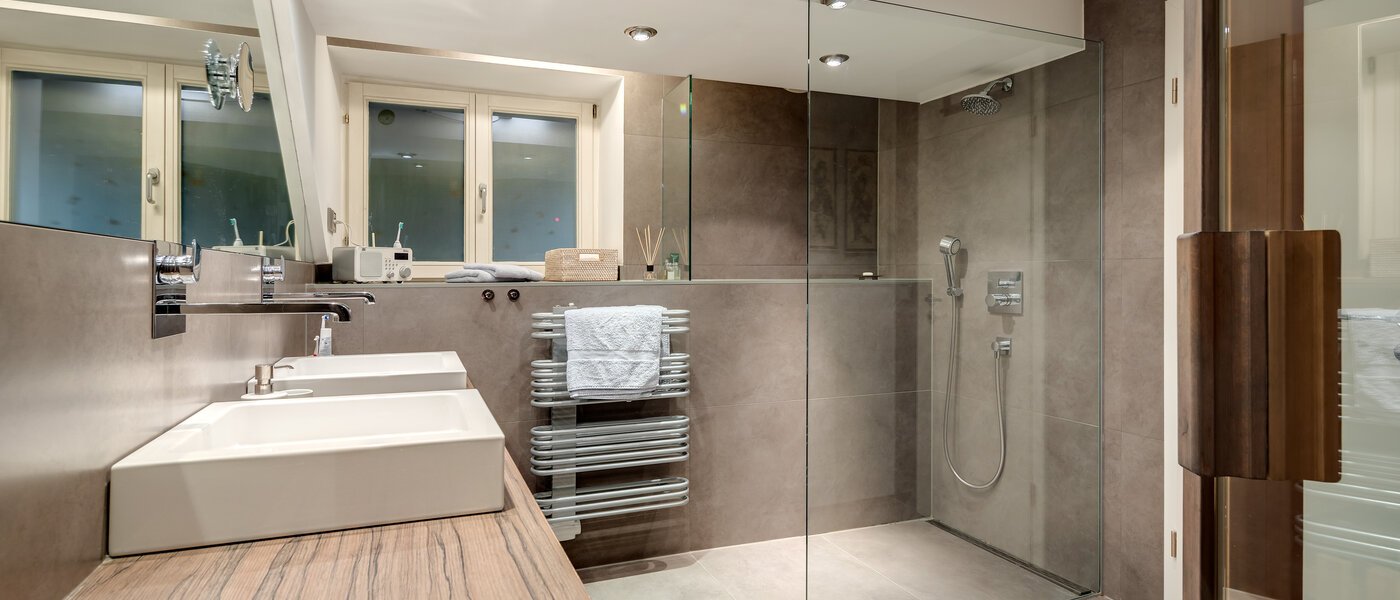 двухэтажная квартира München Isarvorstadt 02 ванная комната 10712