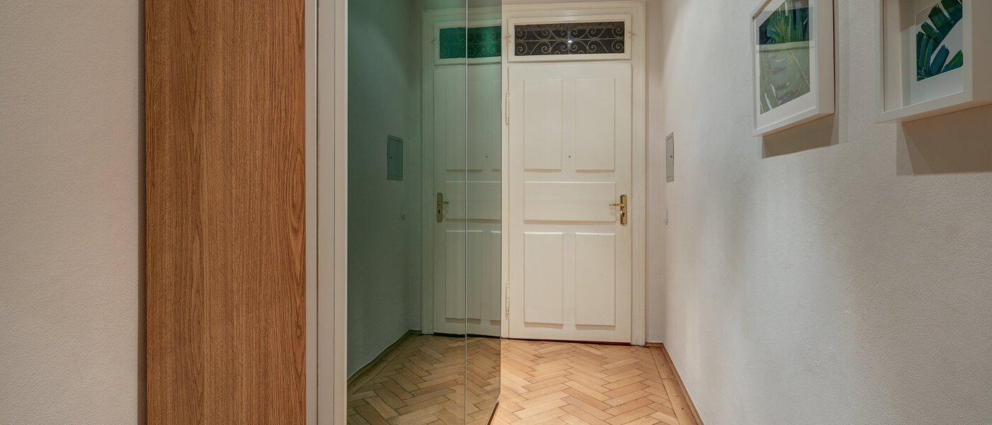 квартира München Lehel 02 коридор 10748