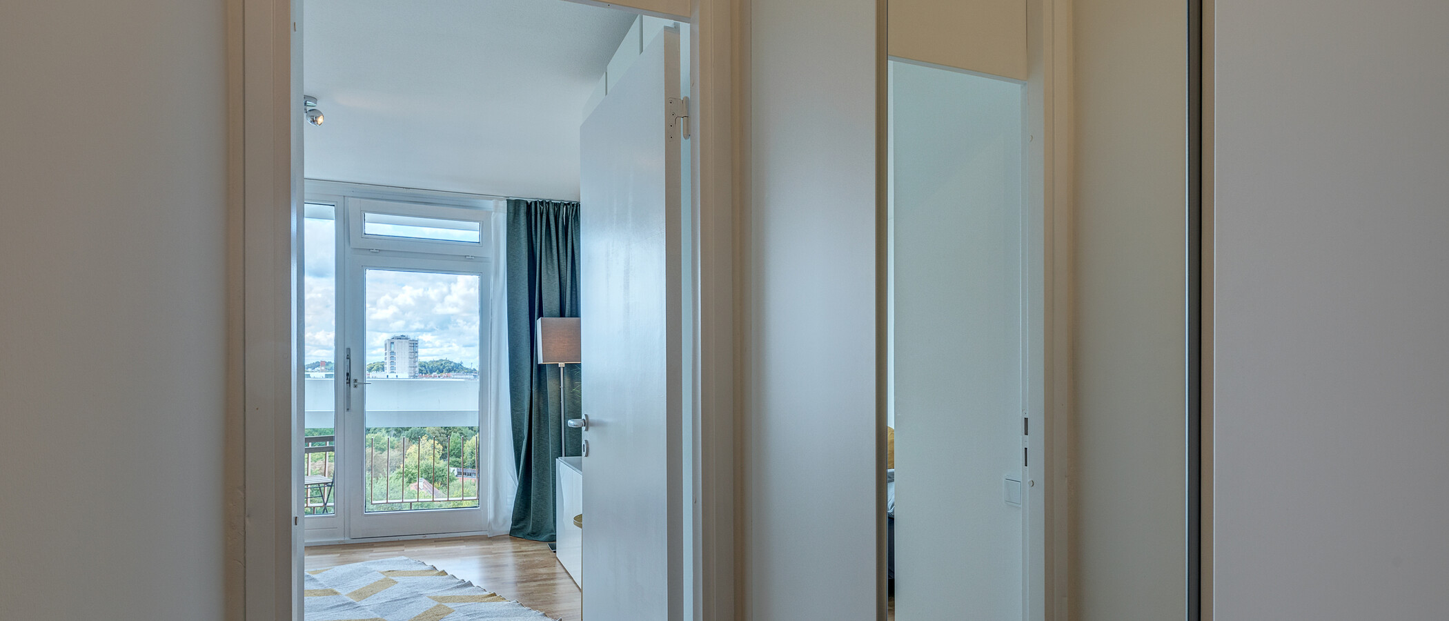 квартира München Schwabing-Nord (zw. Leopoldstraße & Englischen Garten) 02 коридор 10753