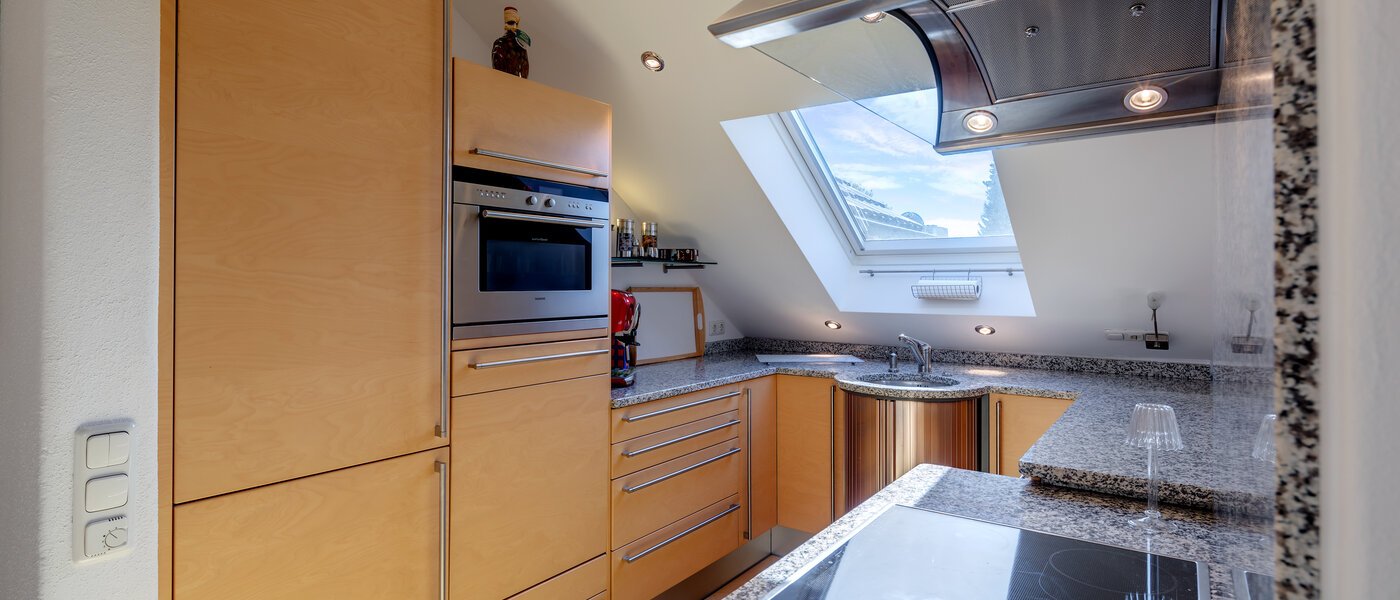 мансардная квартира Neubiberg 01 кухня 10767