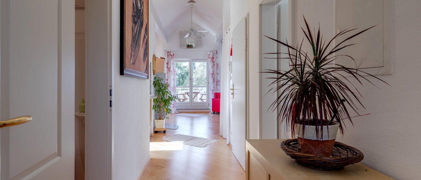 мансардная квартира Neubiberg 01 коридор 10767