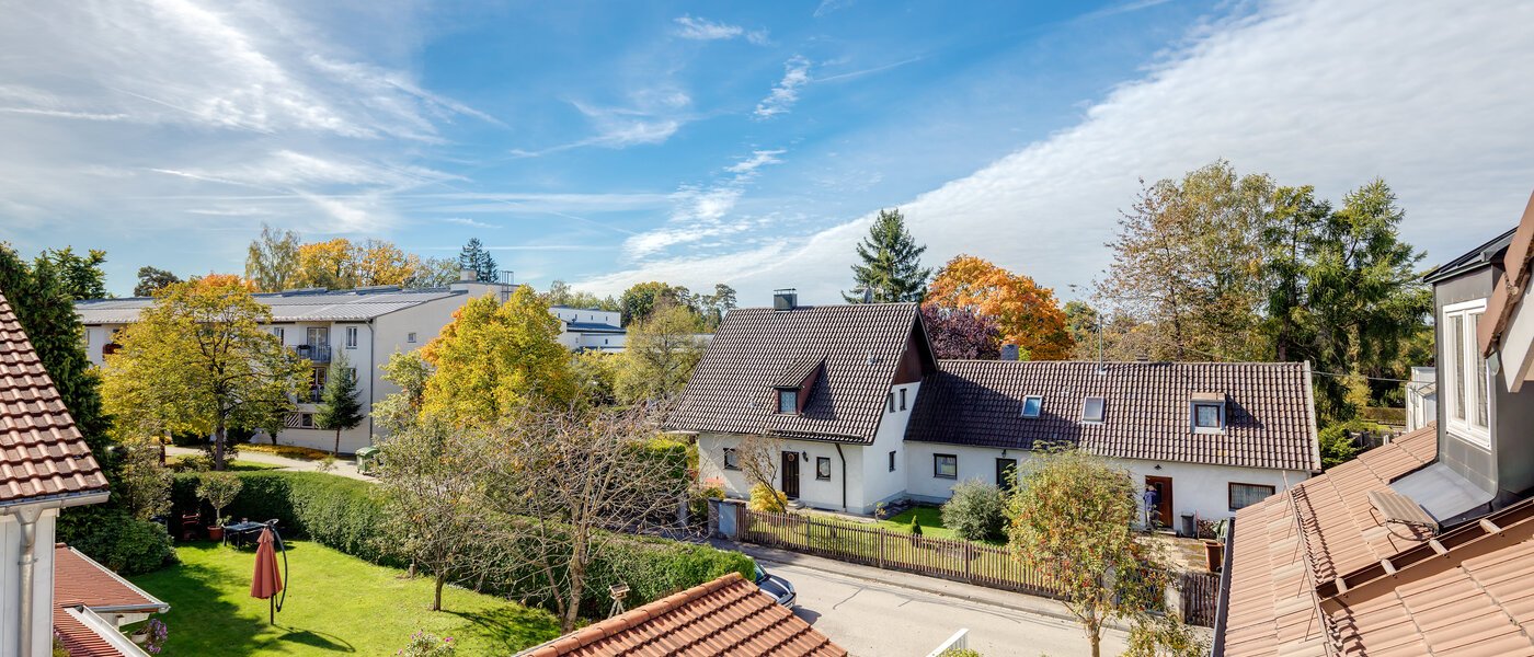 мансардная квартира Neubiberg 01 вид из окна 10767