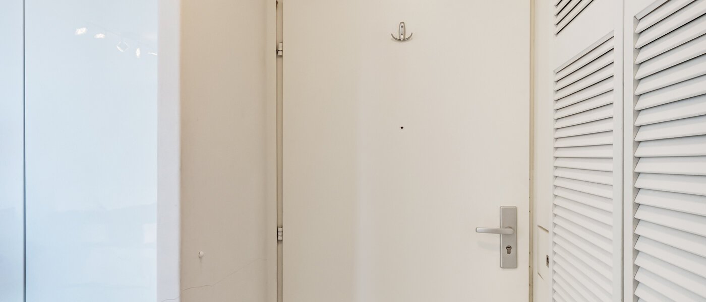 квартира München Parkstadt Solln 03 коридор 10793