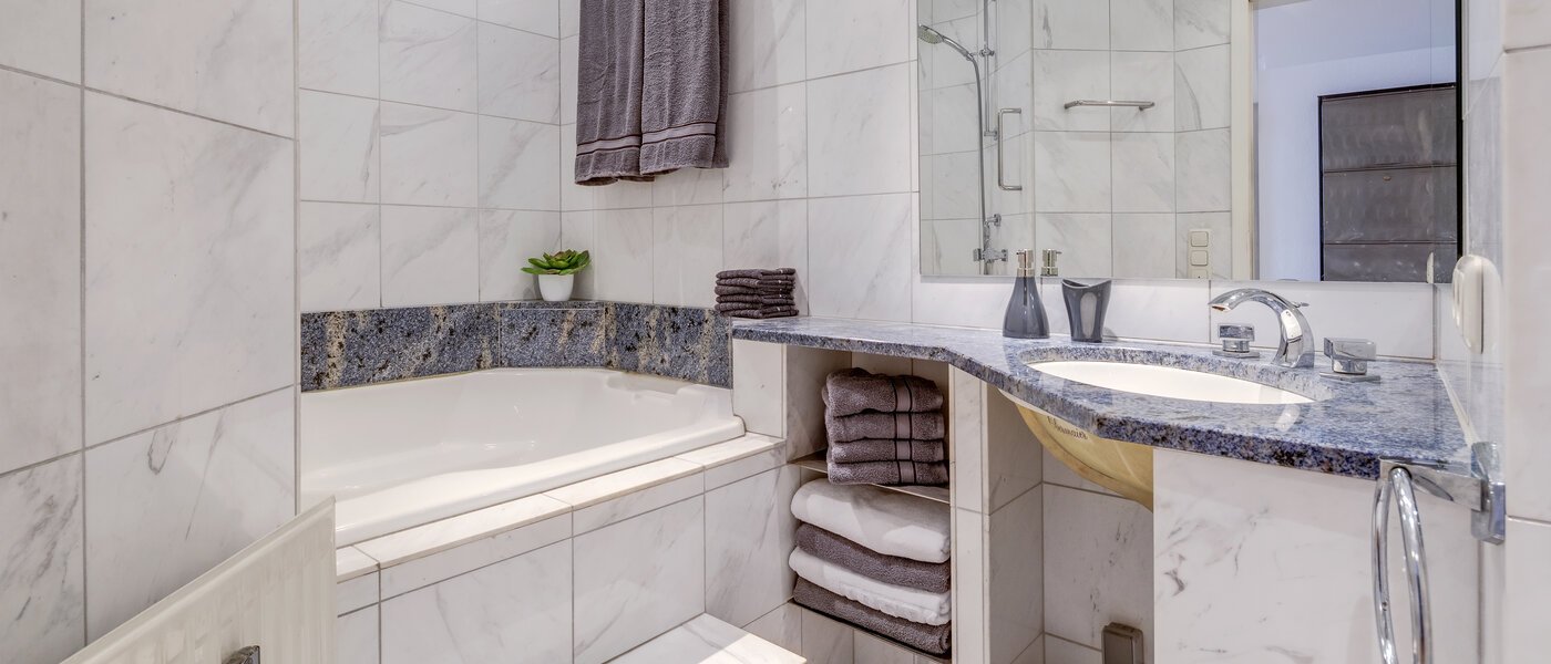 мансардная квартира München Denning 01 ванная комната 10809