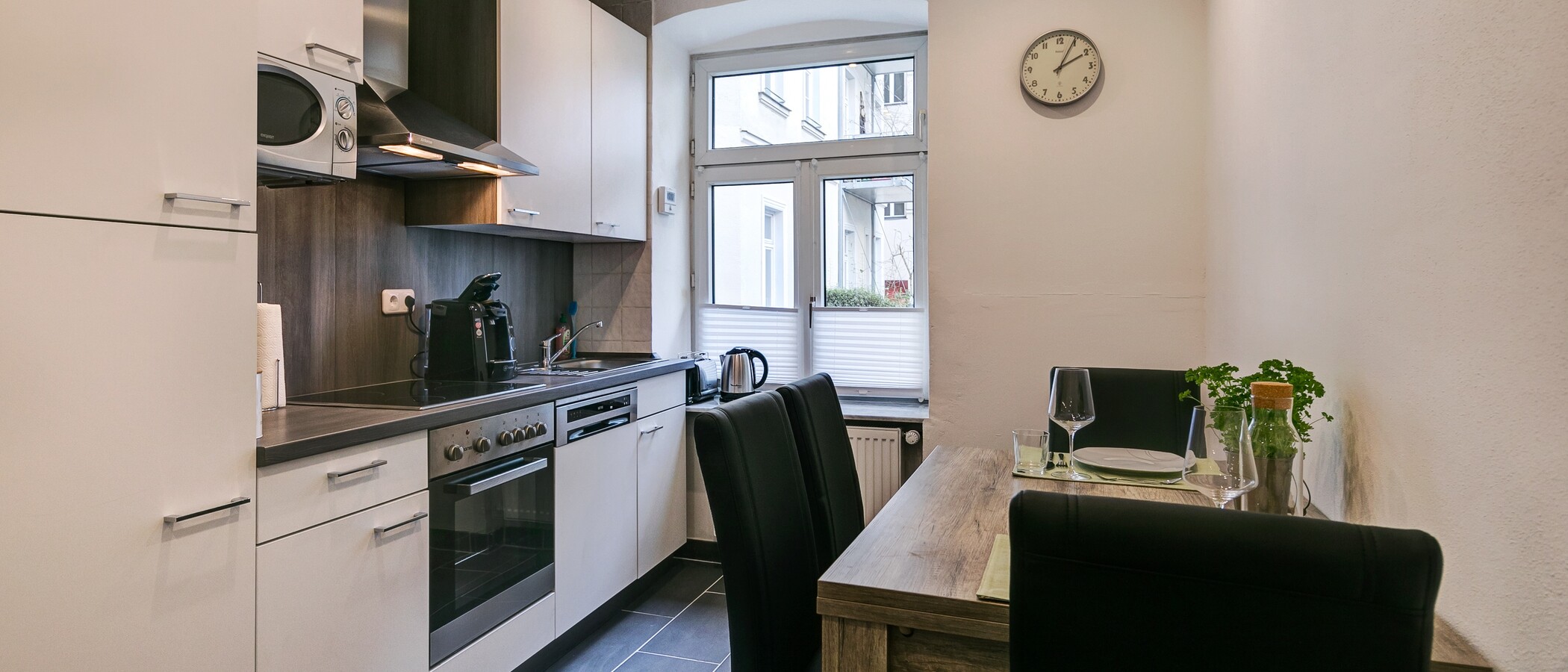 квартира München Isarvorstadt 01 кухня 10829