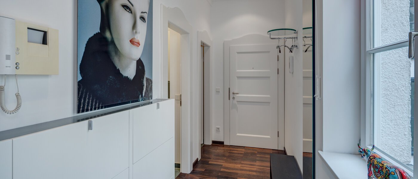 квартира München Bogenhausen 03 коридор 10830