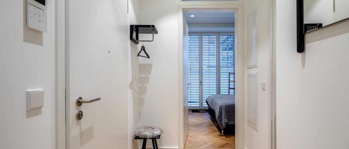 квартира München Maxvorstadt - Rund um den Josephplatz 01 коридор 10848