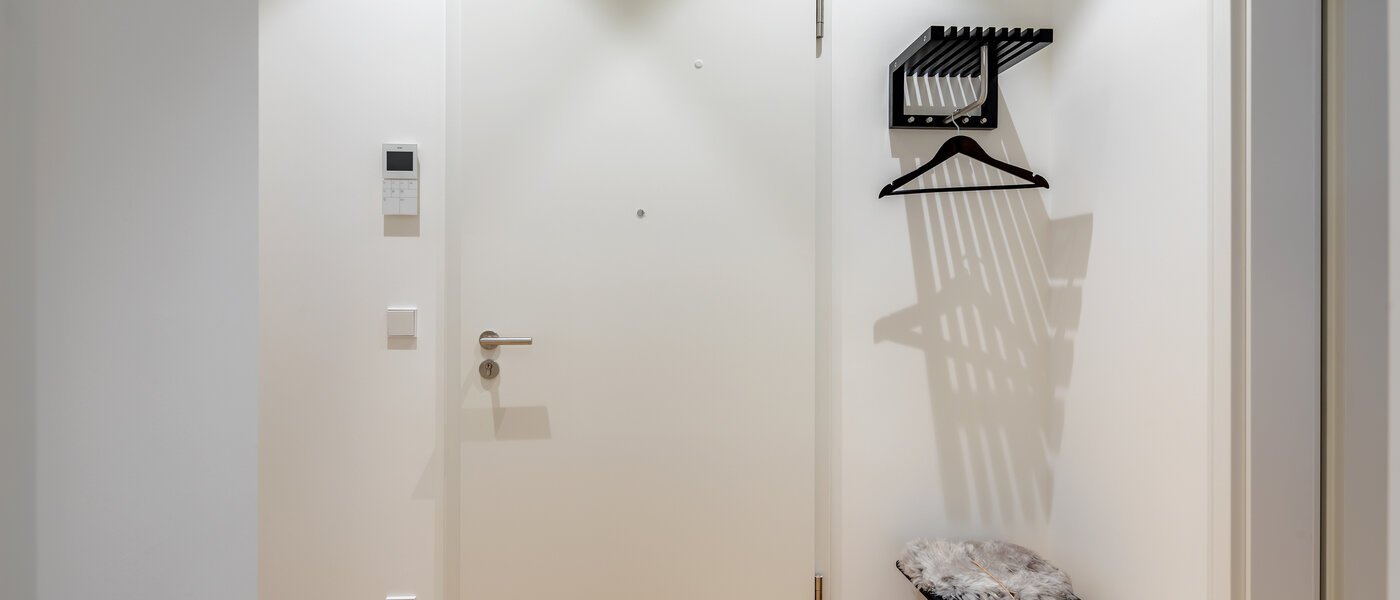 квартира München Maxvorstadt - Rund um den Josephplatz 02 коридор 10848