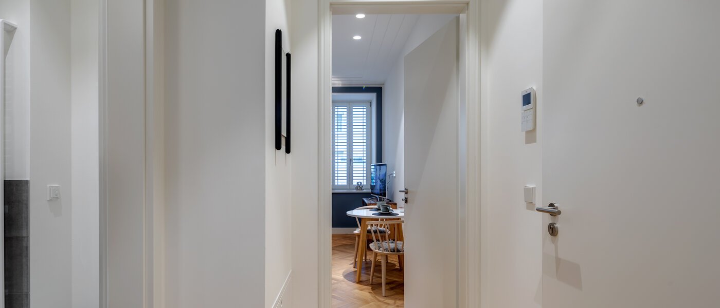 квартира München Maxvorstadt - Rund um den Josephplatz 03 коридор 10848