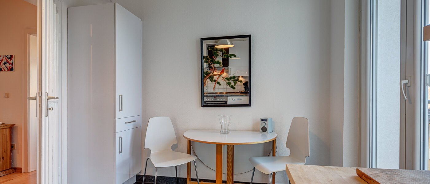 квартира München Schwabing (links der Leopoldstraße) 03 кухня 10852