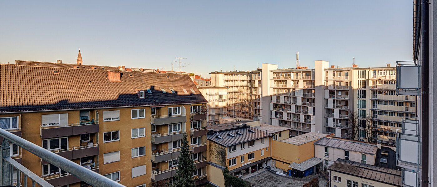 квартира München Schwabing (links der Leopoldstraße) 01 вид из окна 10852