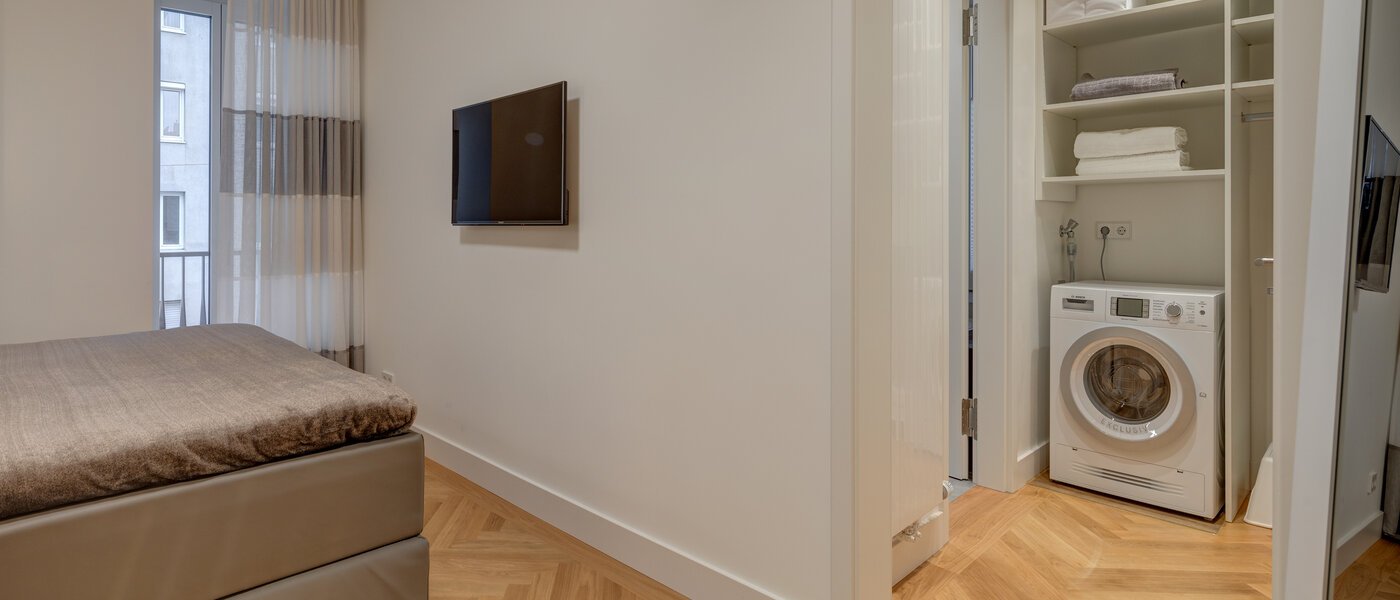 квартира München Maxvorstadt - Rund um den Josephplatz 02 спальная комната 10866