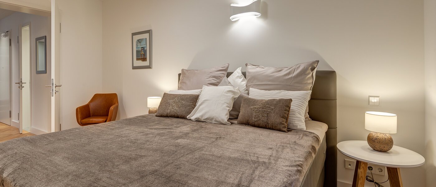 квартира München Maxvorstadt - Rund um den Josephplatz 04 спальная комната 10866