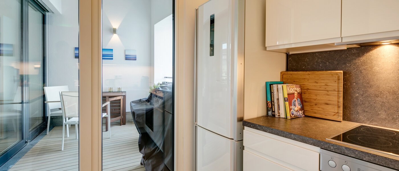 квартира-галерея München Maxvorstadt 02 кухня 10881
