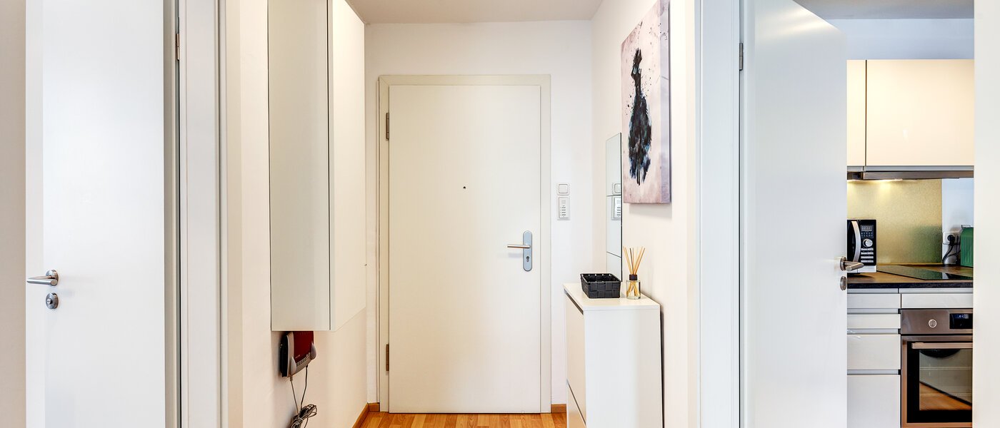 квартира München Schwabing-West (rund um den Hohenzollernplatz) 02 коридор 10889