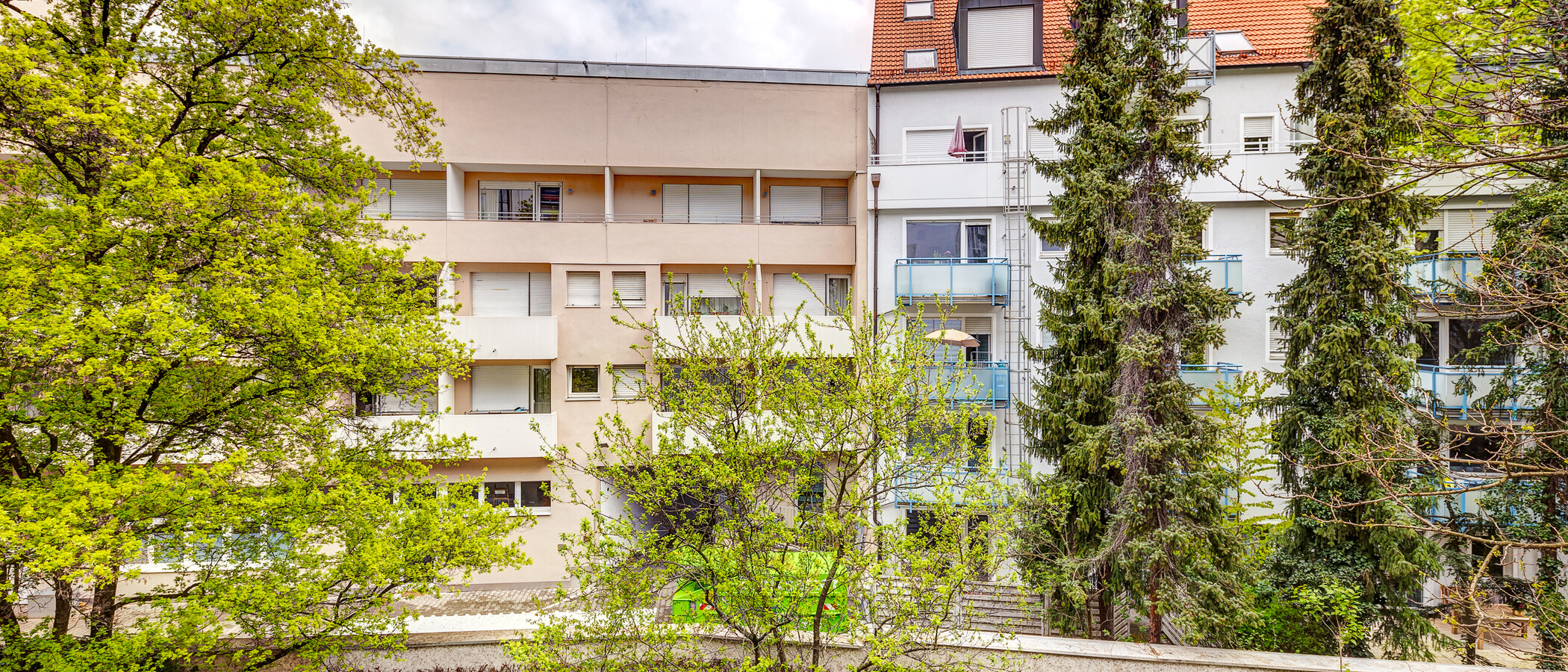 квартира München Schwabing-West (rund um den Hohenzollernplatz) 02 вид из окна 10889