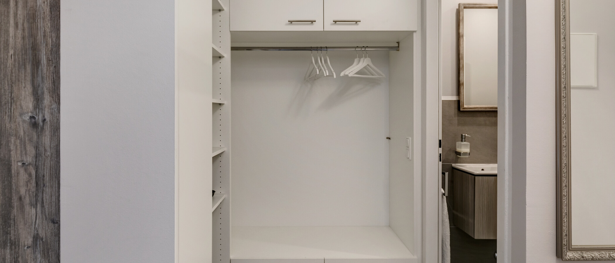 квартира München Schwabing (rechts der Leopoldstraße) 02 коридор 10897