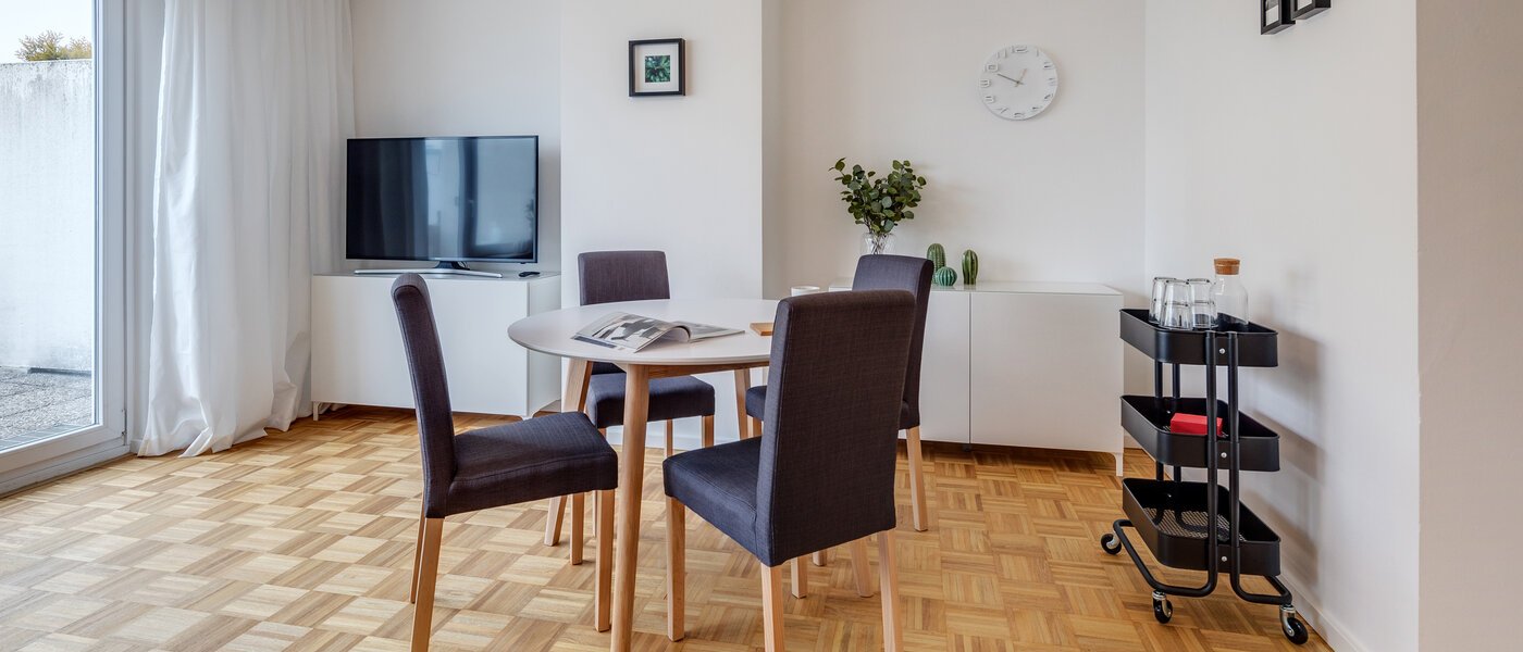 квартира München Neuhausen 02 гостиная 10941