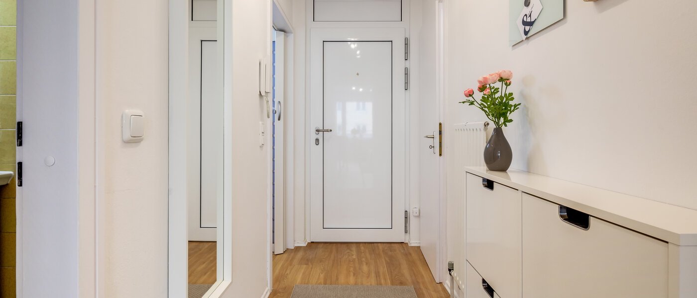 квартира München Neuhausen 03 коридор 10941