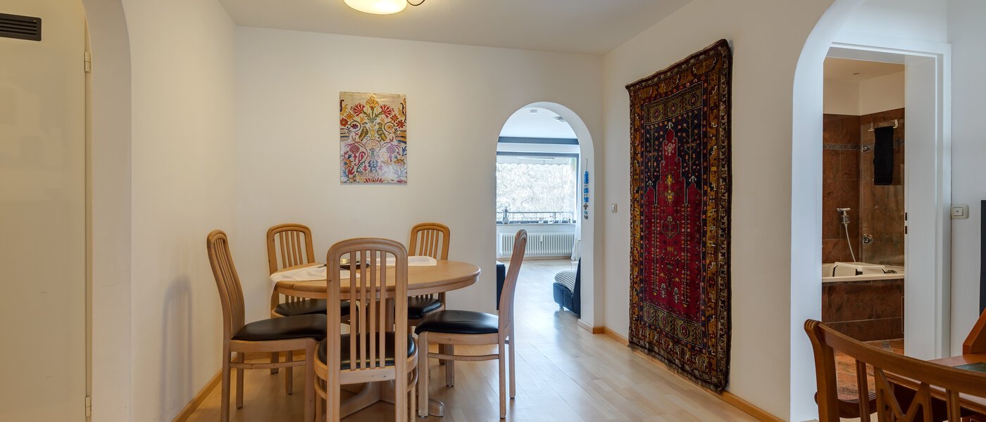 квартира München Johanneskirchen 03 столовая 10948