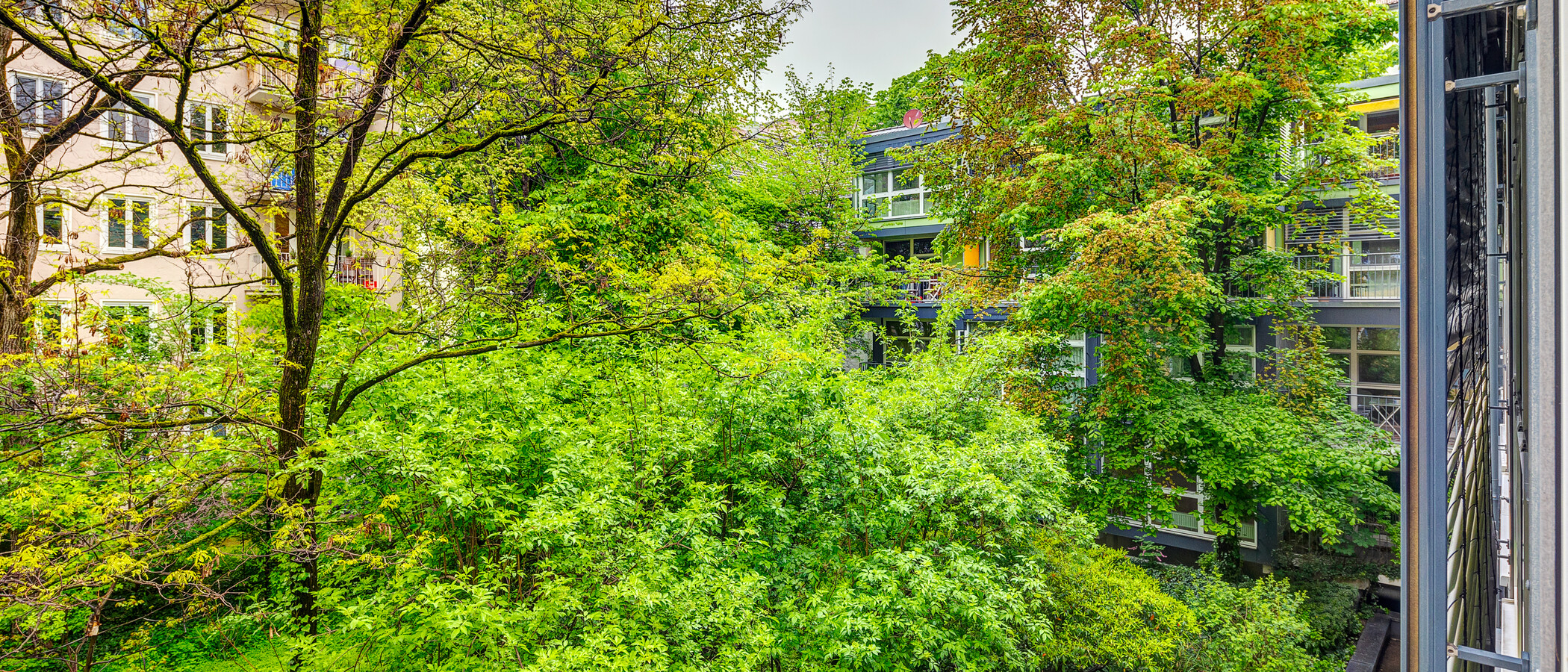 квартира München Schwabing (links der Leopoldstraße) 01 вид из окна 1095