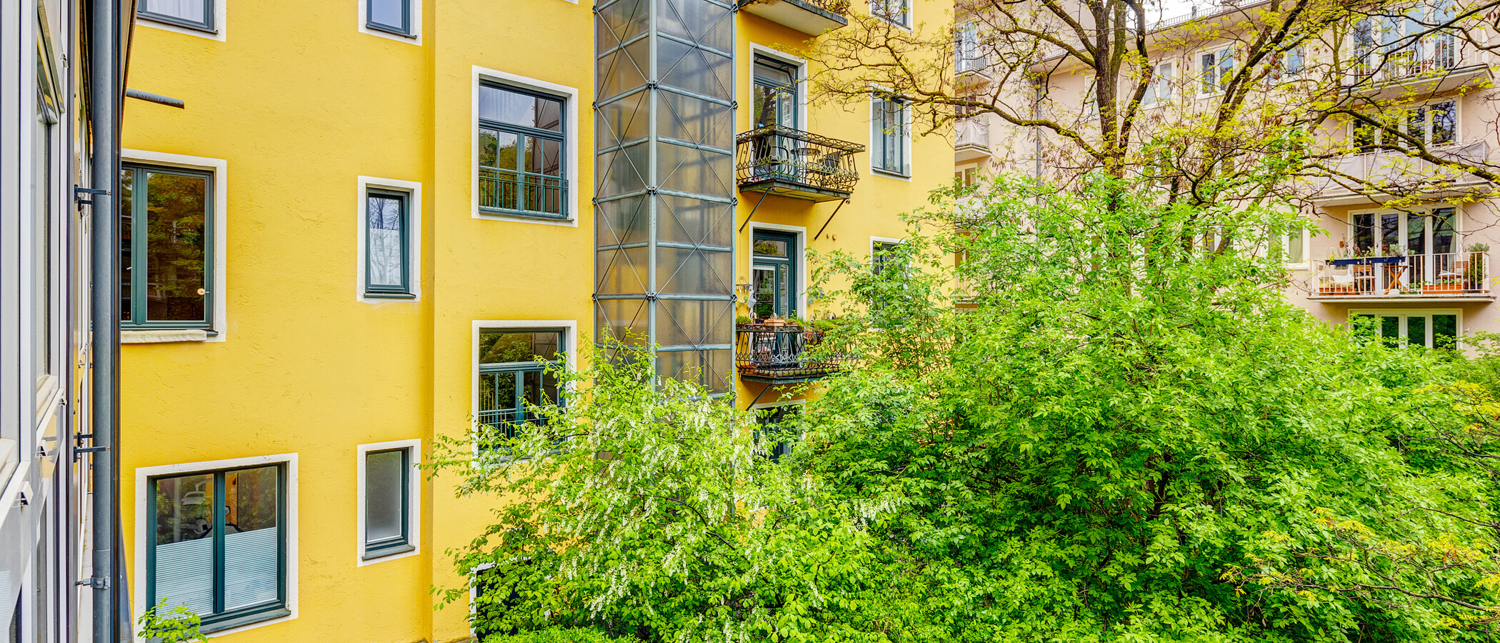 квартира München Schwabing (links der Leopoldstraße) 03 вид из окна 1095