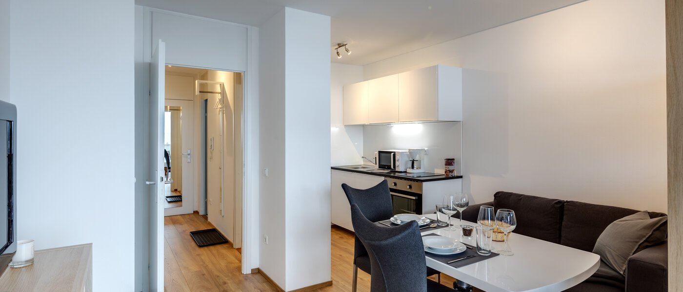 квартира München Schwabing-West 07 гостиная 10978