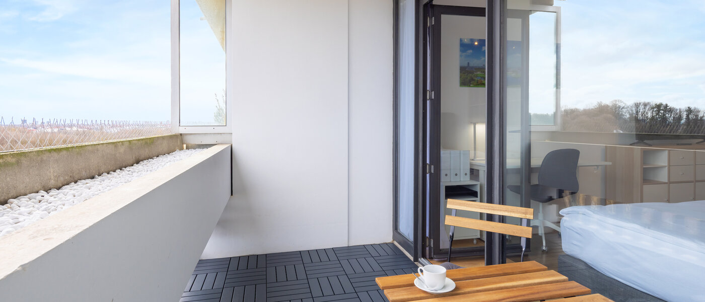 квартира München Schwabing-West 02 балкон 10978