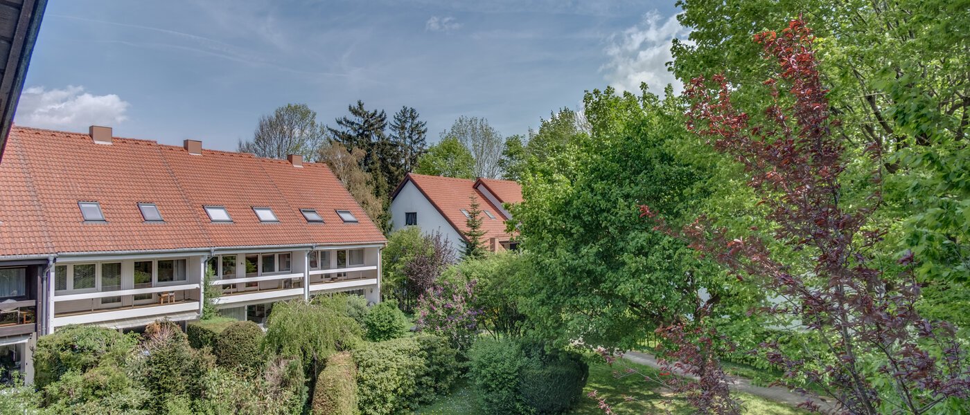 двухэтажная квартира München Oberföhring 01 вид из окна 10997