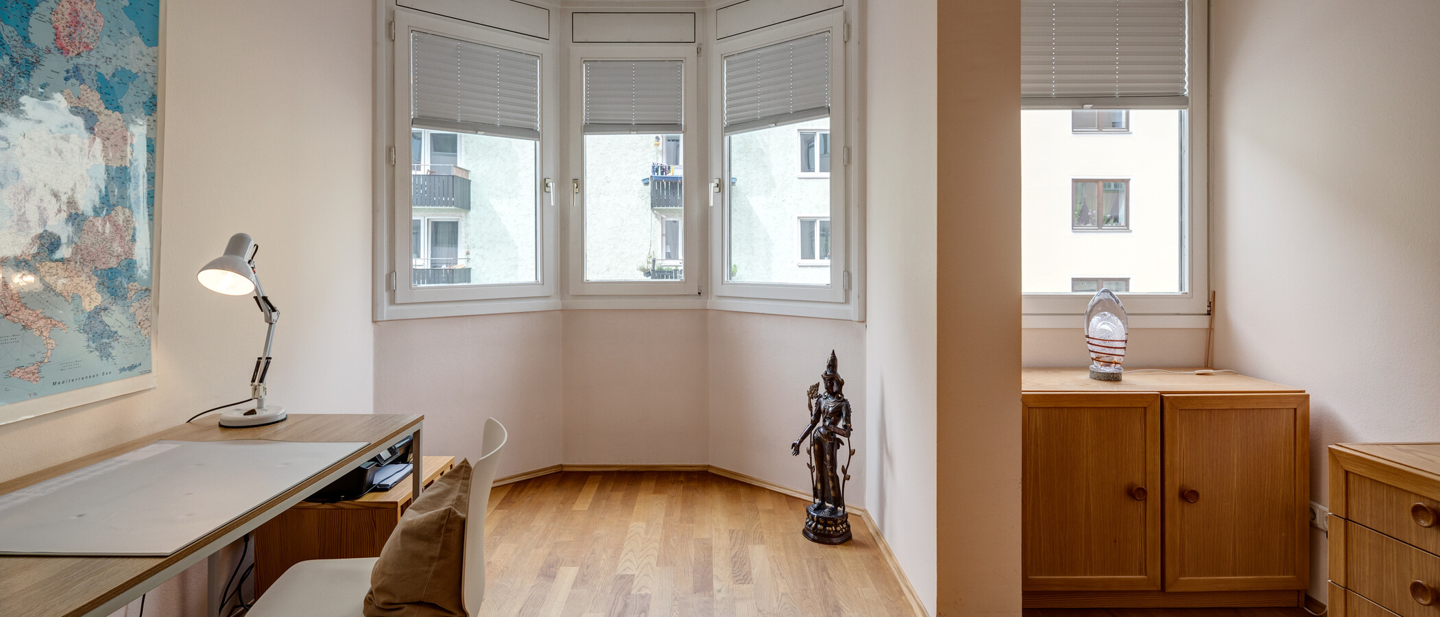 двухэтажная квартира München Schwabing-West (rund um den Hohenzollernplatz) 01 гостевая комната 11000