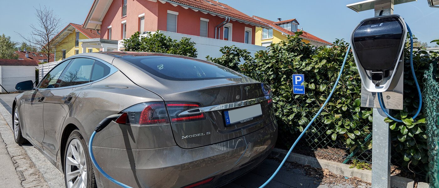 Половина двухквартирного жилого дома Gröbenzell 02 специальное помещение 11015